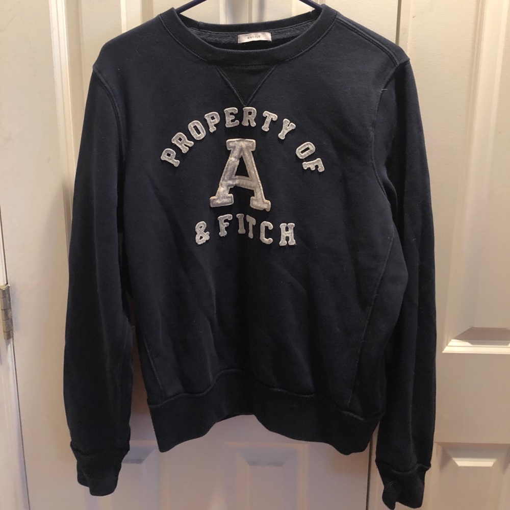 Abercrombie and Fitch Men's Navy Muscle Sweatshirt